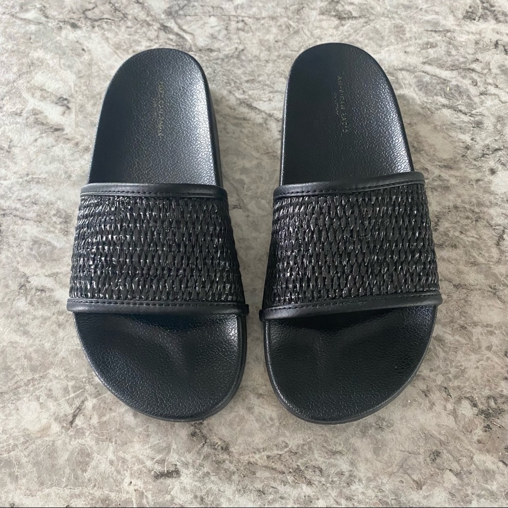 American Eagle Slides Woven Black Sandals Size 7